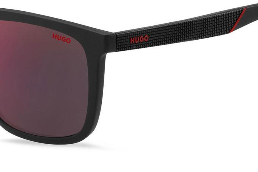 Слънчеви очила HUGO HG1304/S 807/AO Flat Top Черна