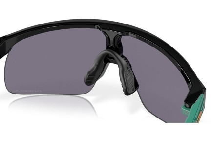 Слънчеви очила Oakley Resistor OJ9010 901020 С единични стъкла | Shield Черна