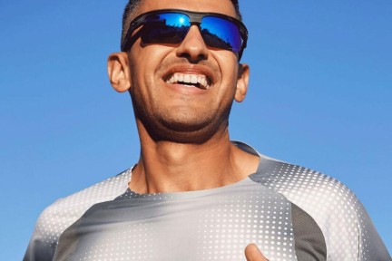 Слънчеви очила Oakley OO9400 940005 Polarized Правоъгълни Сива