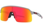 Слънчеви очила Oakley Sutro Lite OO9463 946331 С единични стъкла | Shield Сива